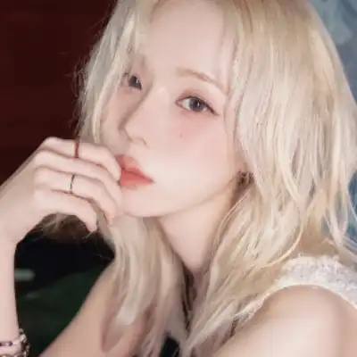 成蕾玉